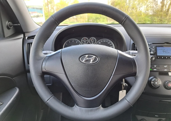 Hyundai I30 cena 20900 przebieg: 239000, rok produkcji 2010 z Ryki małe 466